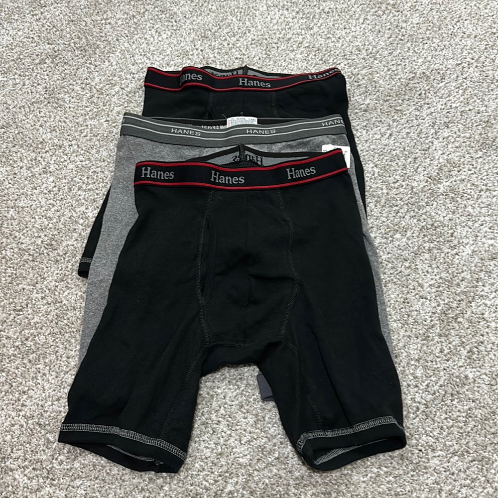 Men’s Briefs Hanes Size Small Cotton Solid Color pack of 3